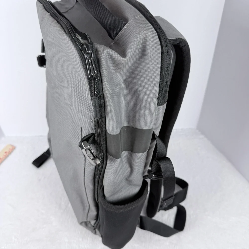 Timbuk2 Gray Black Laptop Backpack Padded Travel Work Commuter Bag